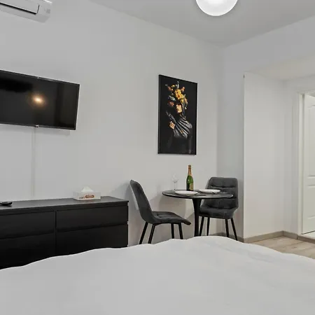 בוקרשט Brand New Studio Cismigiu Park Cti מראה חיצוני תמונה